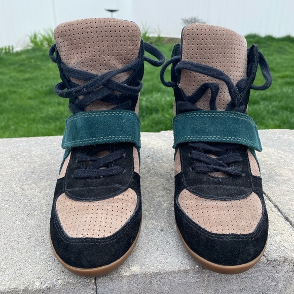 Practically brand new!!!! Worn a handful of times!! Heeled sneaker from NYC! - Picture 1 of 10